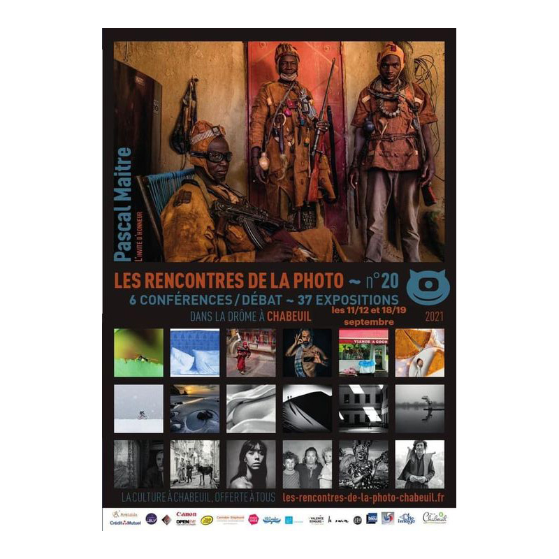 Marie bienaime, tirage cyanotype, cyanotype grand format, procedes anciens, procédés alternatifs, poesie, photographe lyon, photographe professionel lyon, artiste photographe, publication intime et avant a chabeuil, les rencontres de la photo de chabeuil, festival 2021